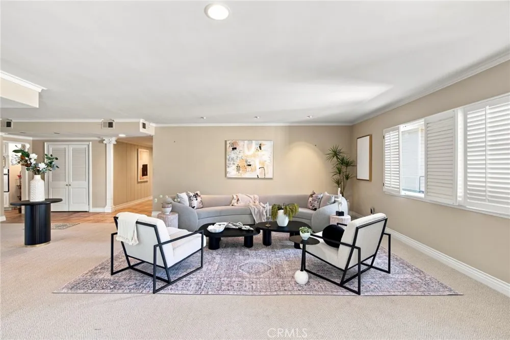 1255 S Orange Grove Boulevard #5 Pasadena, CA 91105