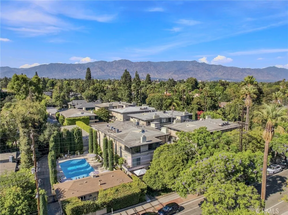 1255 S Orange Grove Boulevard #5 Pasadena, CA 91105