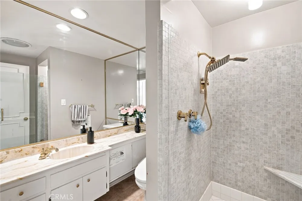 1255 S Orange Grove Boulevard #5 Pasadena, CA 91105