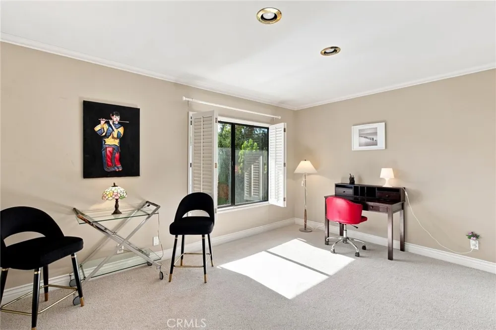 1255 S Orange Grove Boulevard #5 Pasadena, CA 91105