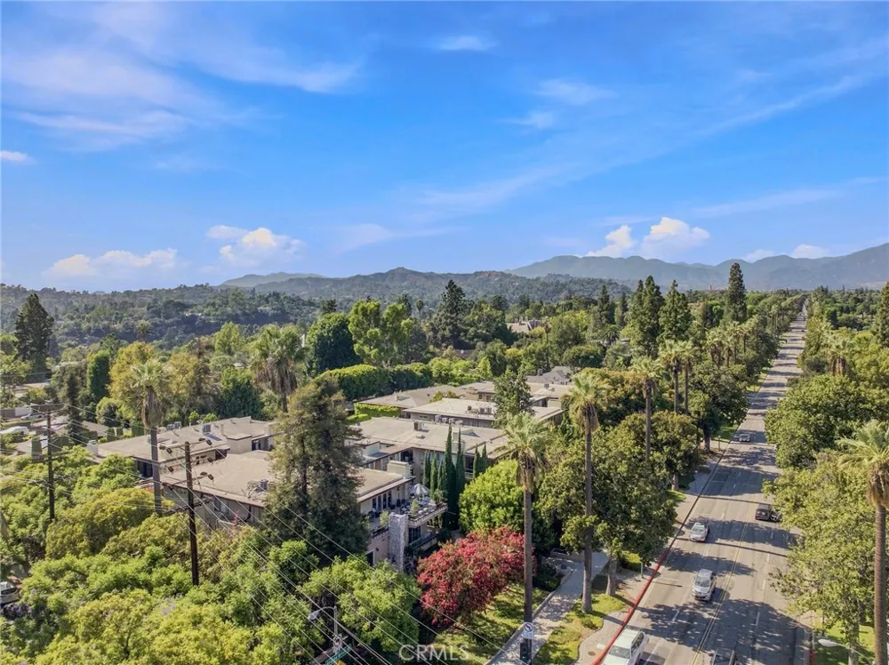 1255 S Orange Grove Boulevard #5 Pasadena, CA 91105