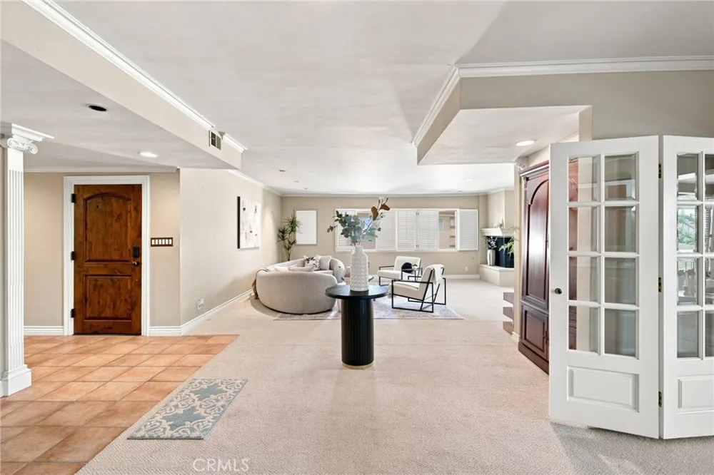 1255 S Orange Grove Boulevard #5 Pasadena, CA 91105
