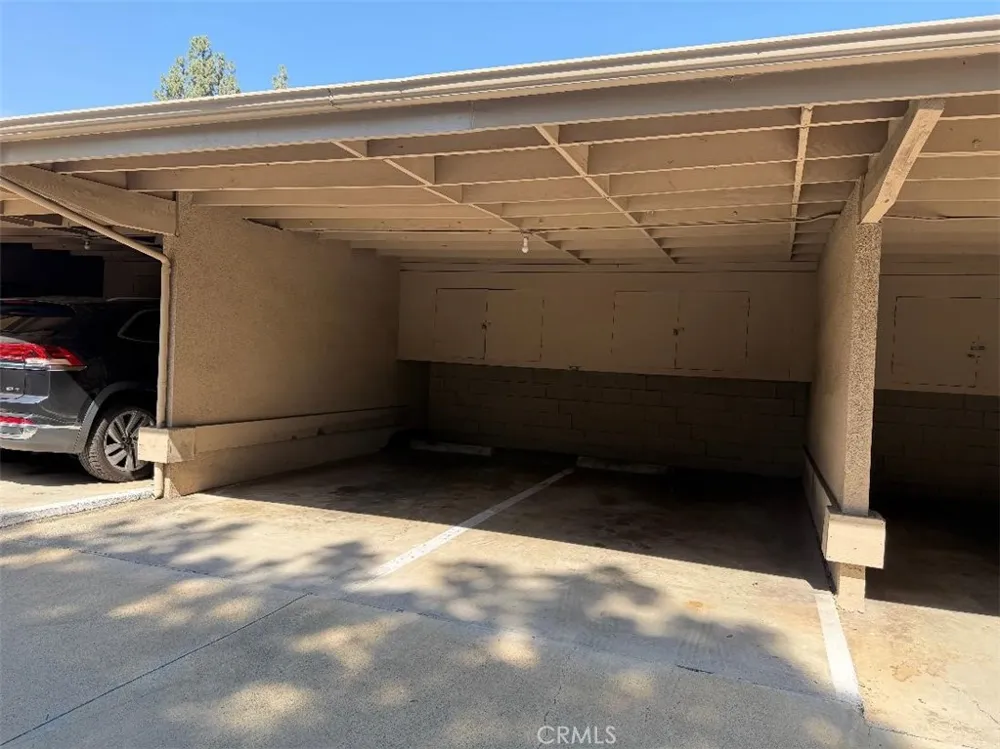 1255 S Orange Grove Boulevard #5 Pasadena, CA 91105