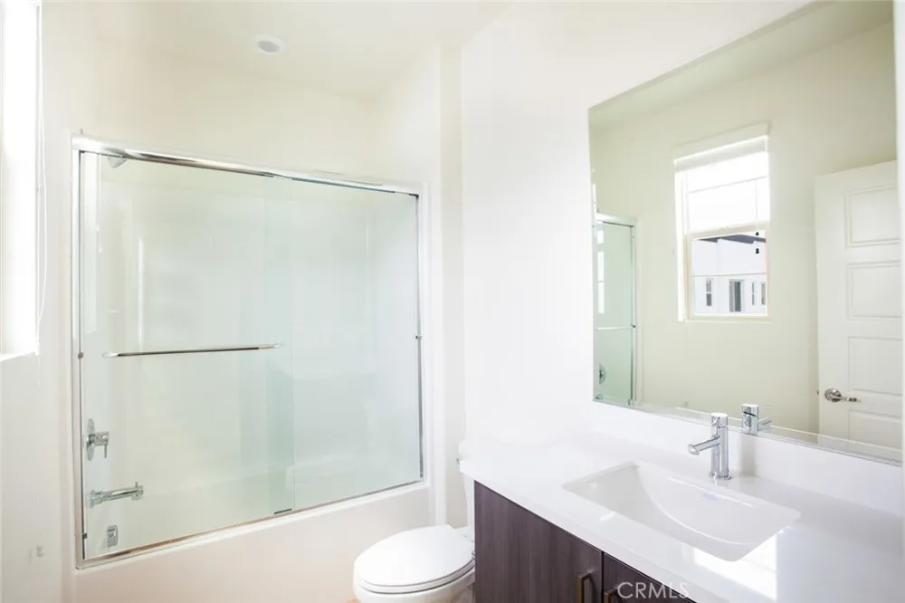 236 Harringay Irvine, CA 92618