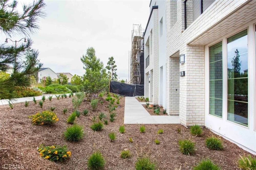 236 Harringay Irvine, CA 92618