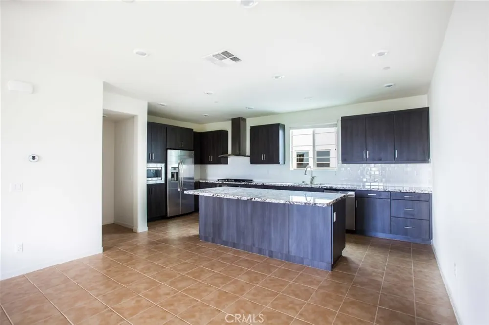 236 Harringay Irvine, CA 92618