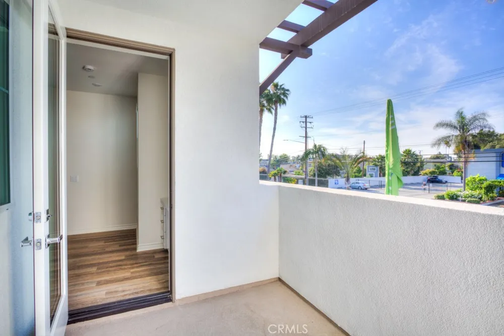 11454 Artesia Artesia, CA 90701