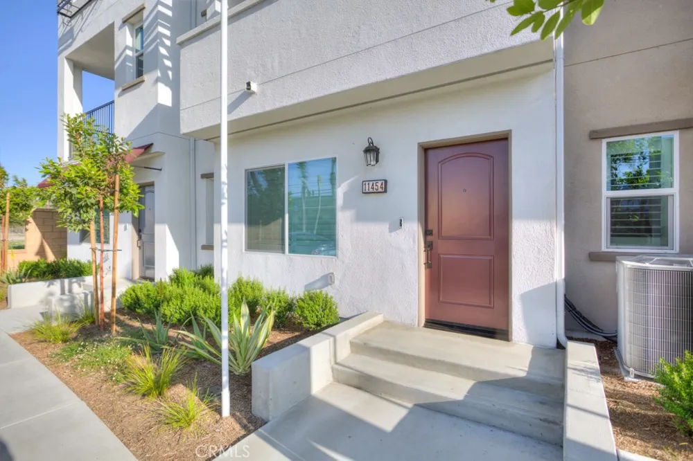 11454 Artesia Artesia, CA 90701