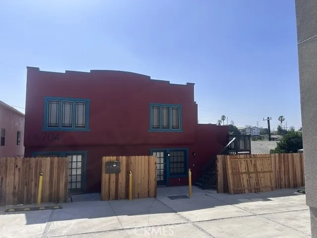 704 Occidental Boulevard #1 Los Angeles, CA 90026