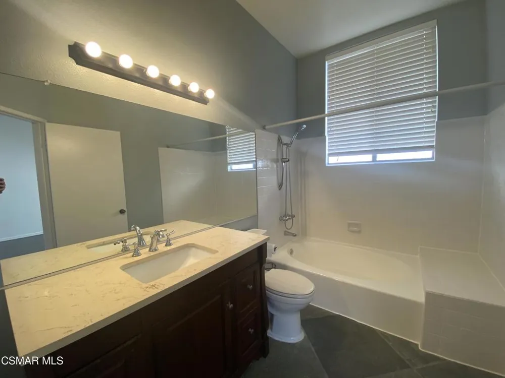 3162 Darby Street #210 Simi Valley, CA 93063