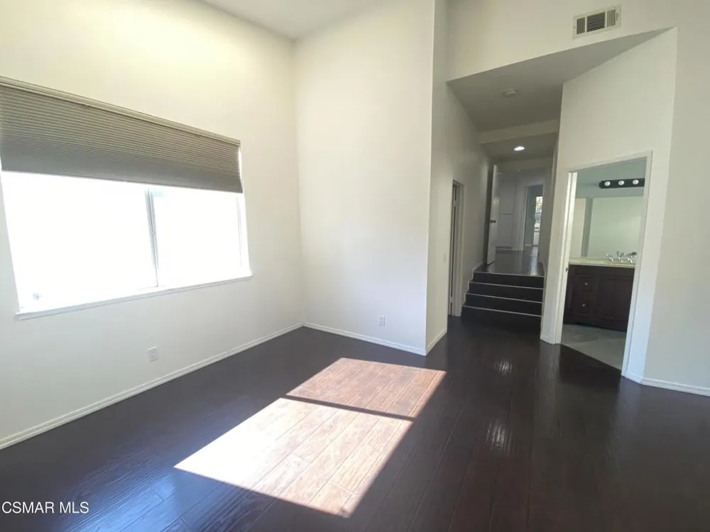 3162 Darby Street #210 Simi Valley, CA 93063