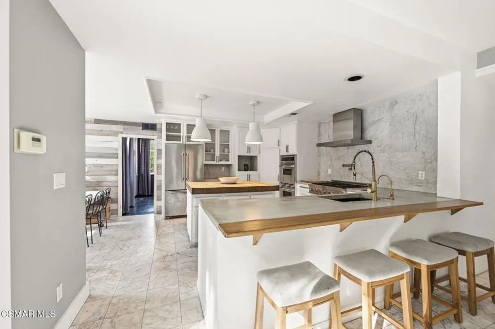 5536 Easterly Road Agoura Hills, CA 91301