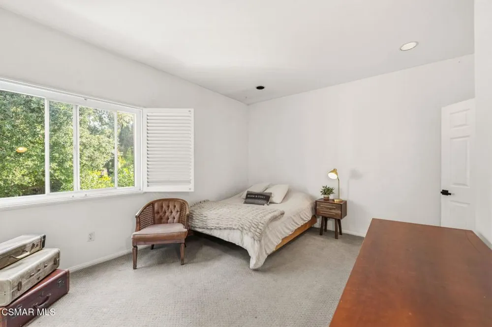 5536 Easterly Road Agoura Hills, CA 91301