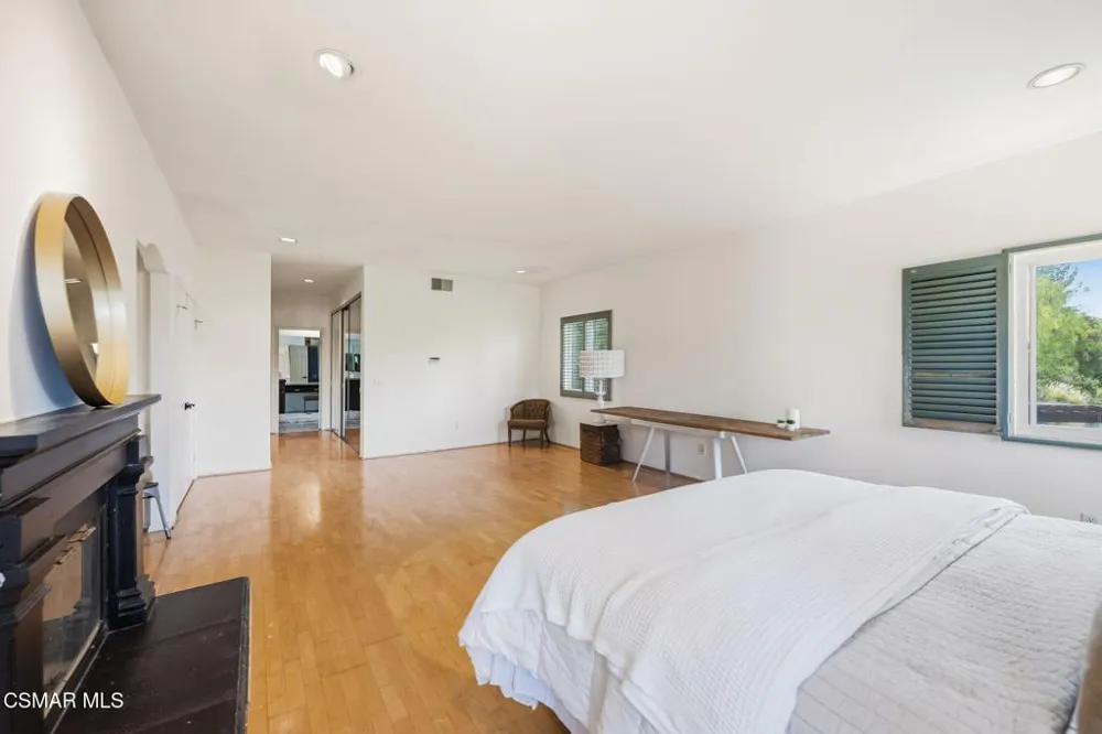 5536 Easterly Road Agoura Hills, CA 91301