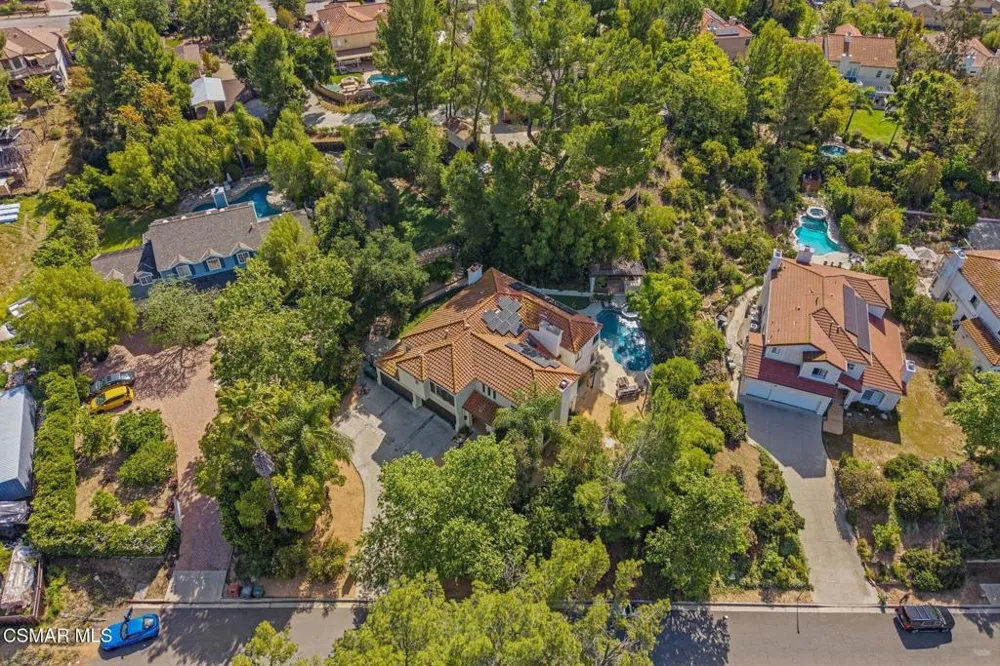 5536 Easterly Road Agoura Hills, CA 91301