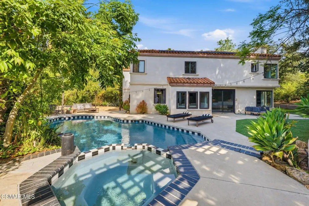 5536 Easterly Road Agoura Hills, CA 91301