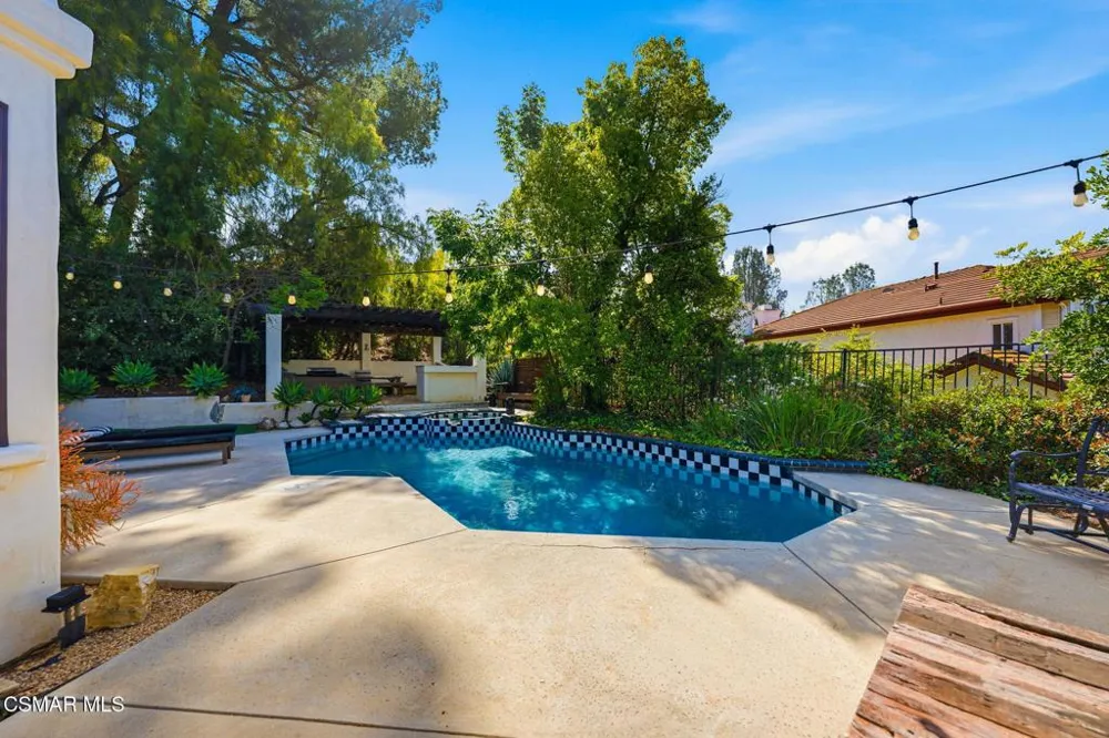 5536 Easterly Road Agoura Hills, CA 91301