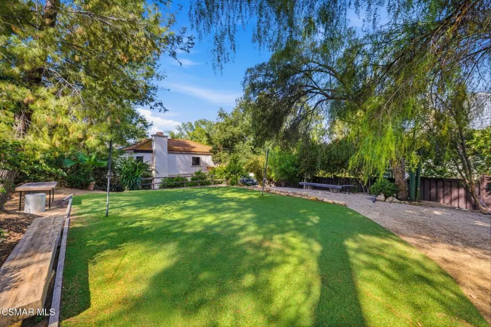 5536 Easterly Road Agoura Hills, CA 91301
