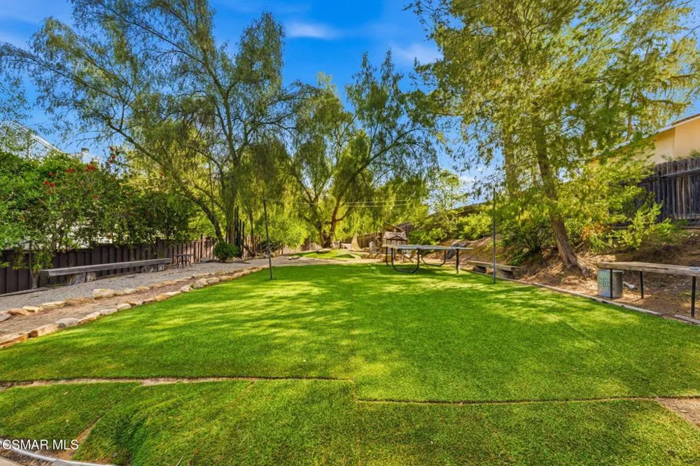 5536 Easterly Road Agoura Hills, CA 91301
