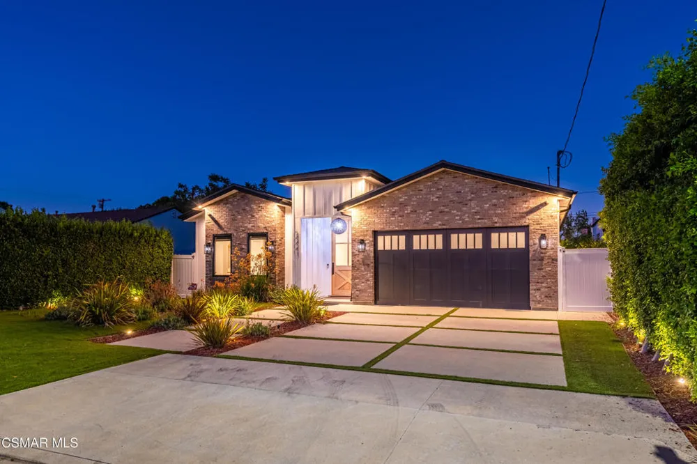 5444 Murietta Avenue Sherman Oaks, CA 91401