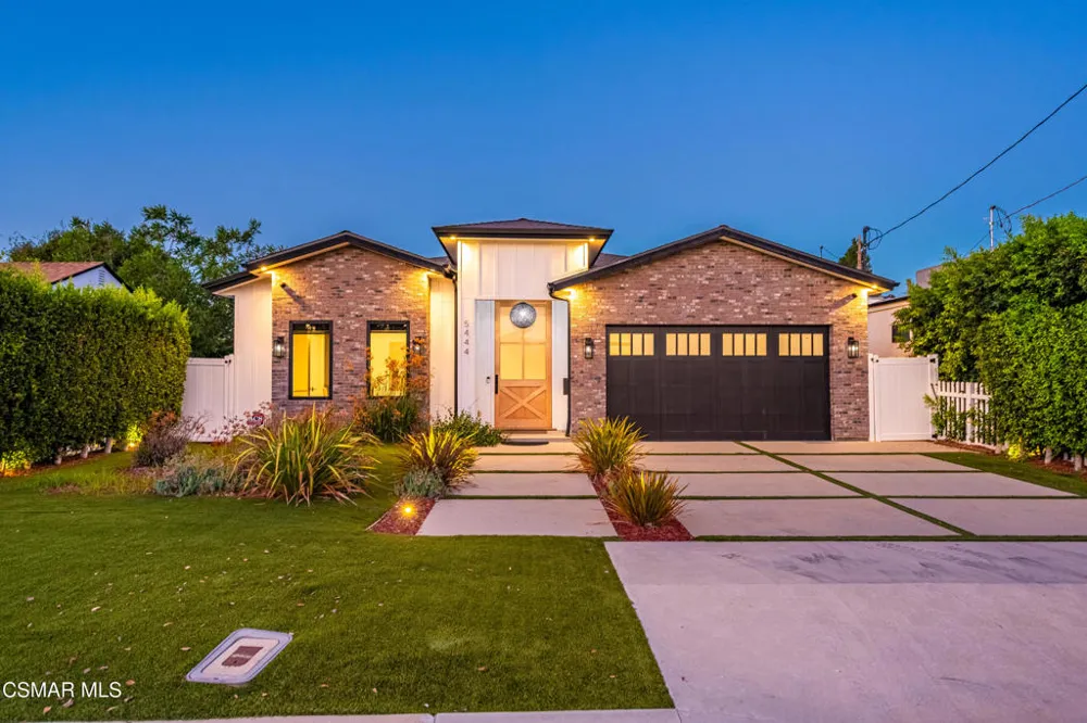 5444 Murietta Avenue Sherman Oaks, CA 91401