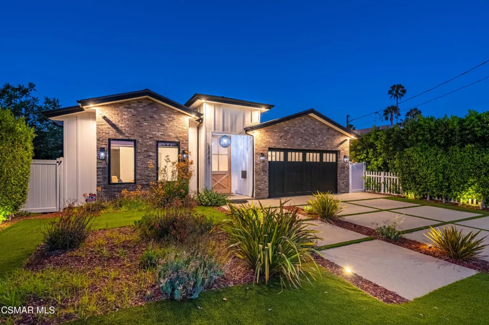 5444 Murietta Avenue Sherman Oaks, CA 91401
