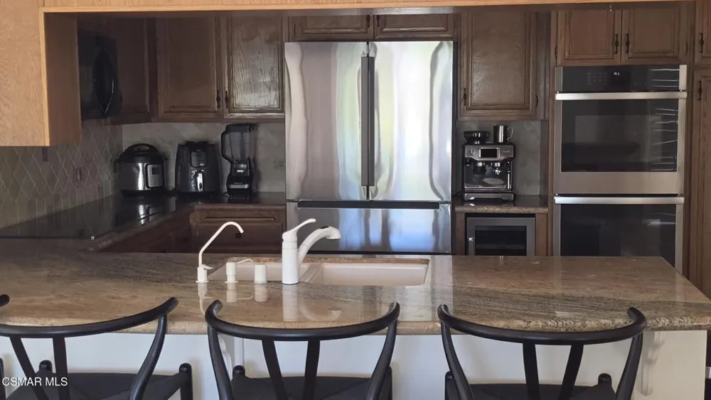 2794 Parkview Drive Thousand Oaks, CA 91362