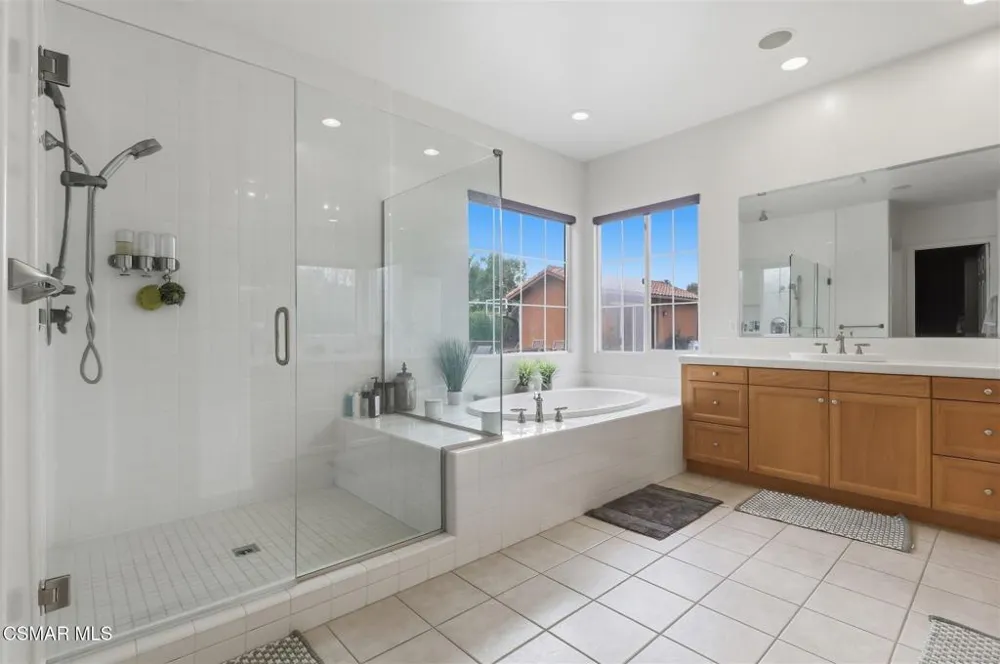 9651 Sagebrush Avenue Chatsworth, CA 91311