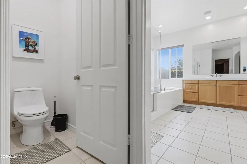 9651 Sagebrush Avenue Chatsworth, CA 91311