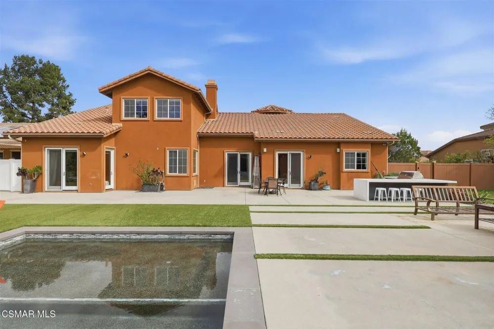 9651 Sagebrush Avenue Chatsworth, CA 91311