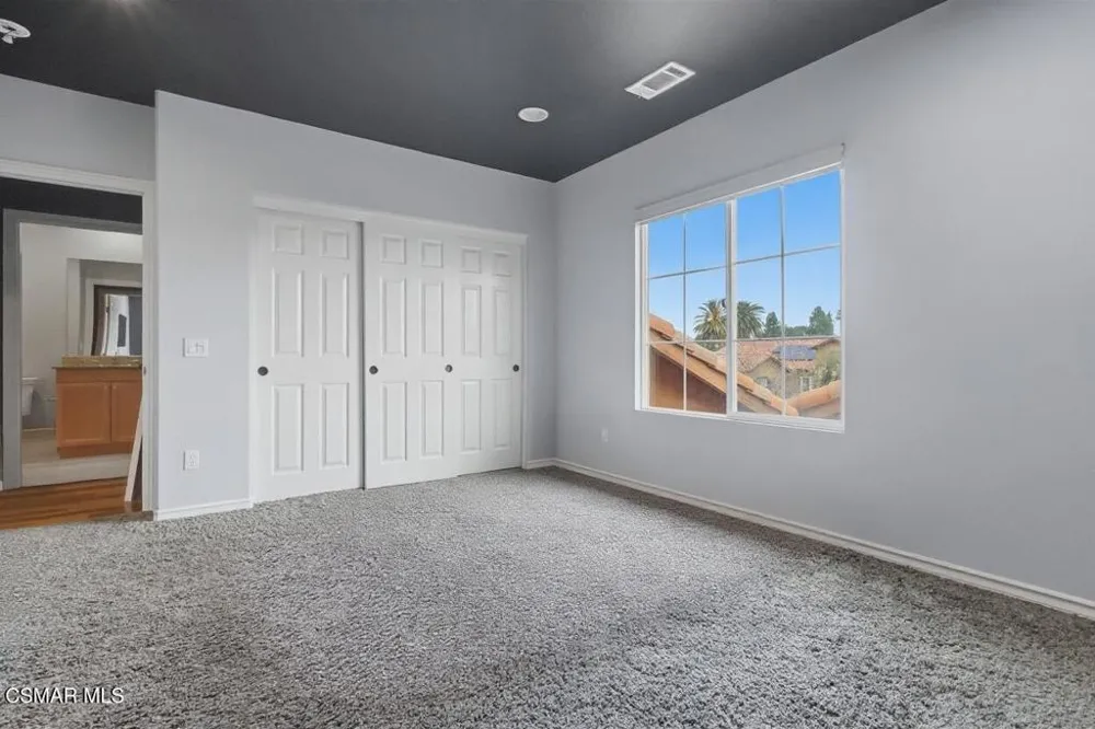 9651 Sagebrush Avenue Chatsworth, CA 91311