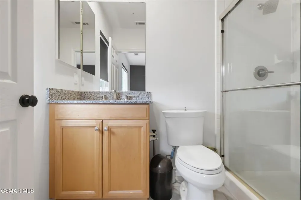 9651 Sagebrush Avenue Chatsworth, CA 91311