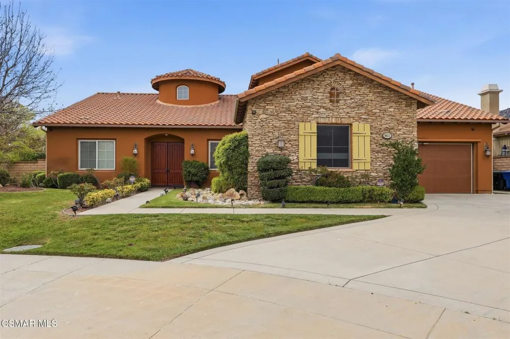 9651 Sagebrush Avenue Chatsworth, CA 91311