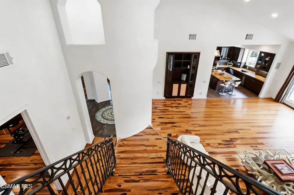 9651 Sagebrush Avenue Chatsworth, CA 91311