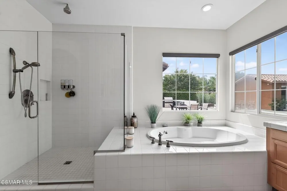9651 Sagebrush Avenue Chatsworth, CA 91311