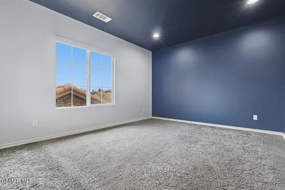 9651 Sagebrush Avenue Chatsworth, CA 91311