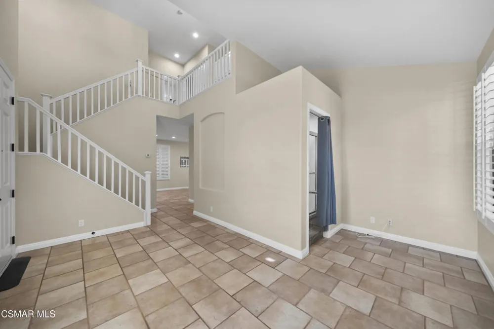 2503 Via Mantilla Camarillo, CA 93010