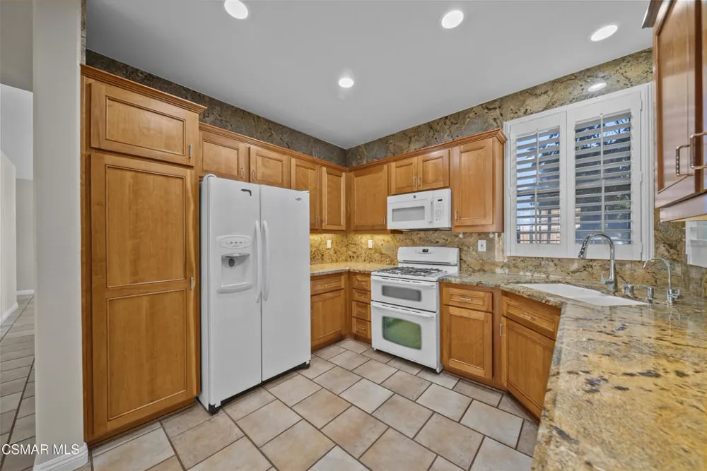 2503 Via Mantilla Camarillo, CA 93010