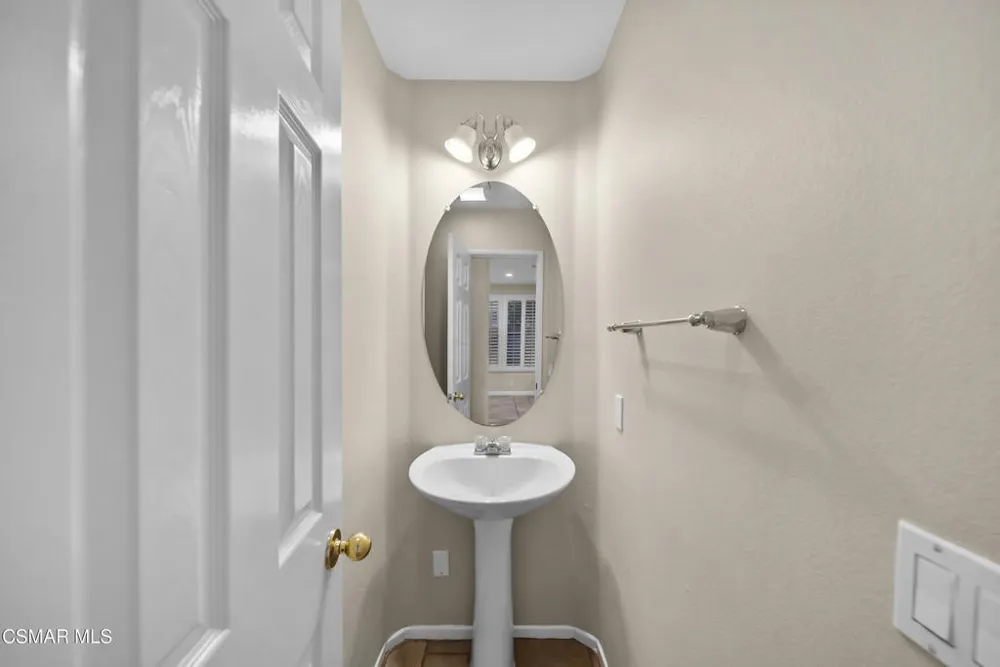 2503 Via Mantilla Camarillo, CA 93010