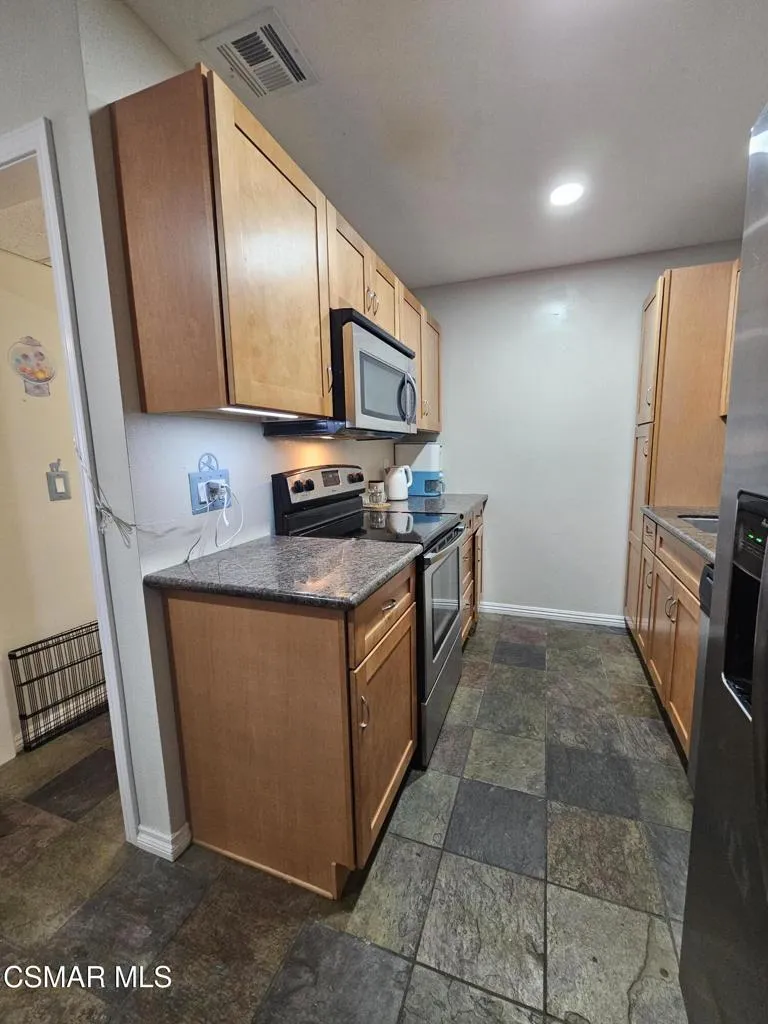 1226 Patricia Avenue #50 Simi Valley, CA 93065