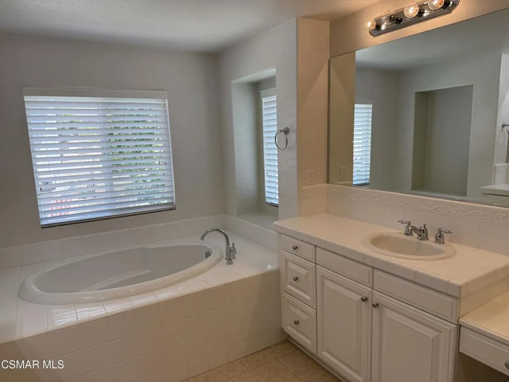 600 Clearwater Creek Drive Newbury Park, CA 91320