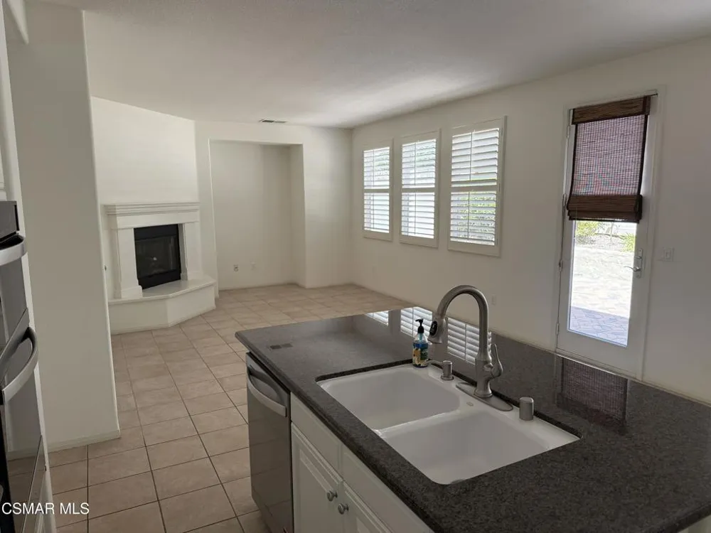 600 Clearwater Creek Drive Newbury Park, CA 91320