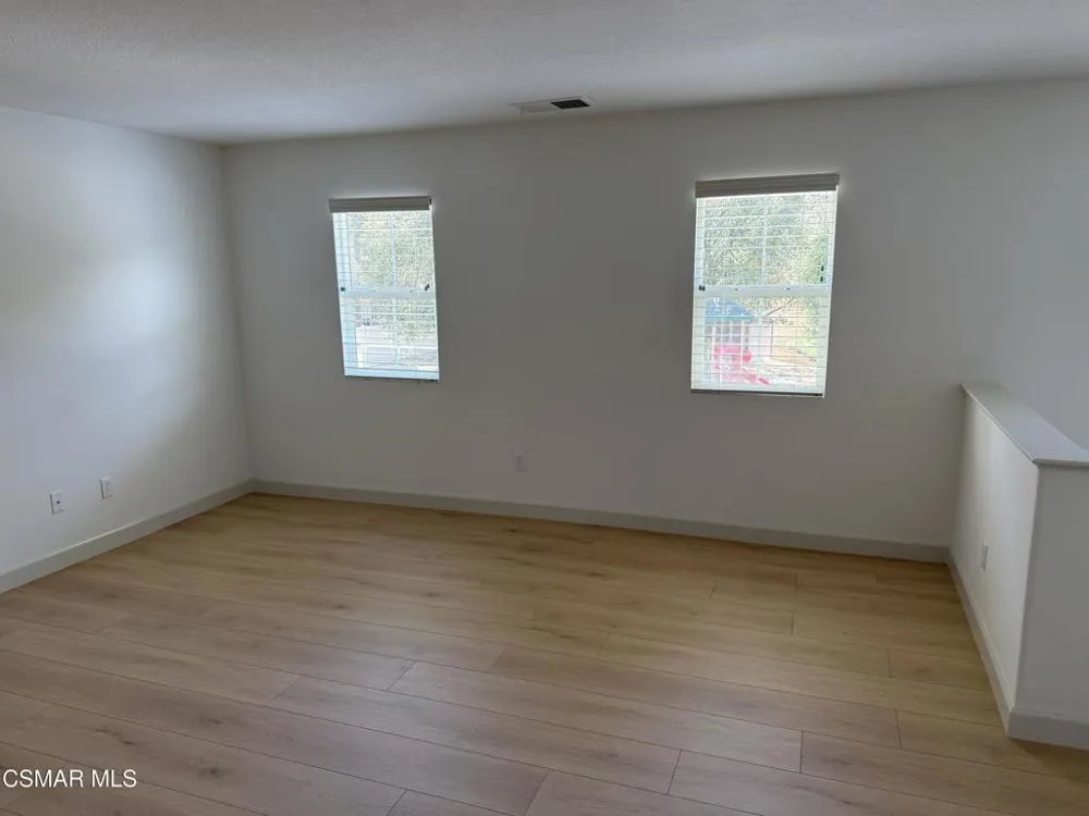 600 Clearwater Creek Drive Newbury Park, CA 91320
