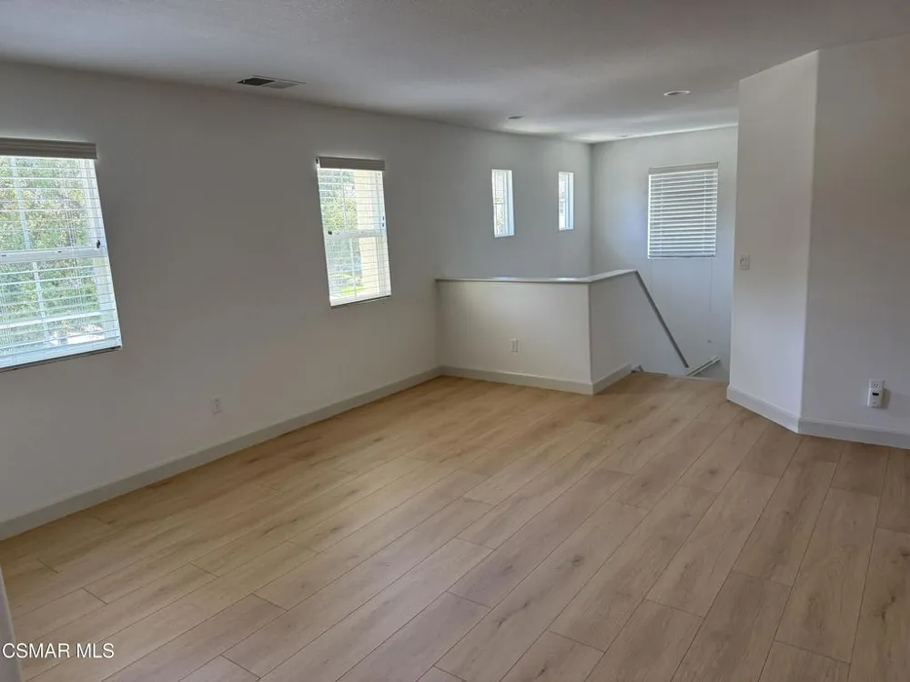 600 Clearwater Creek Drive Newbury Park, CA 91320