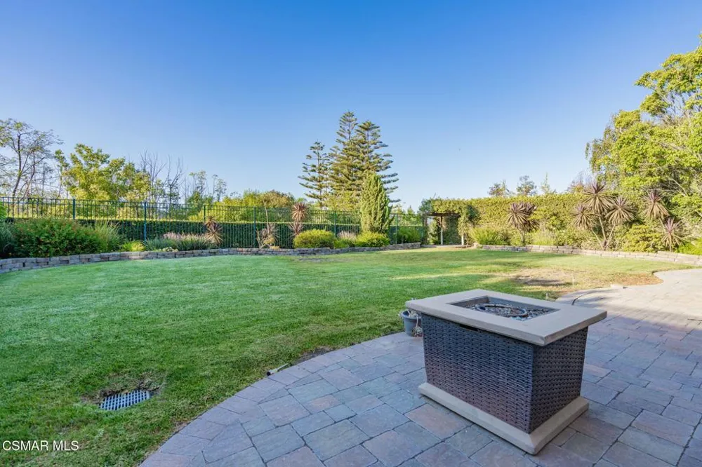713 Twillin Court Simi Valley, CA 93065