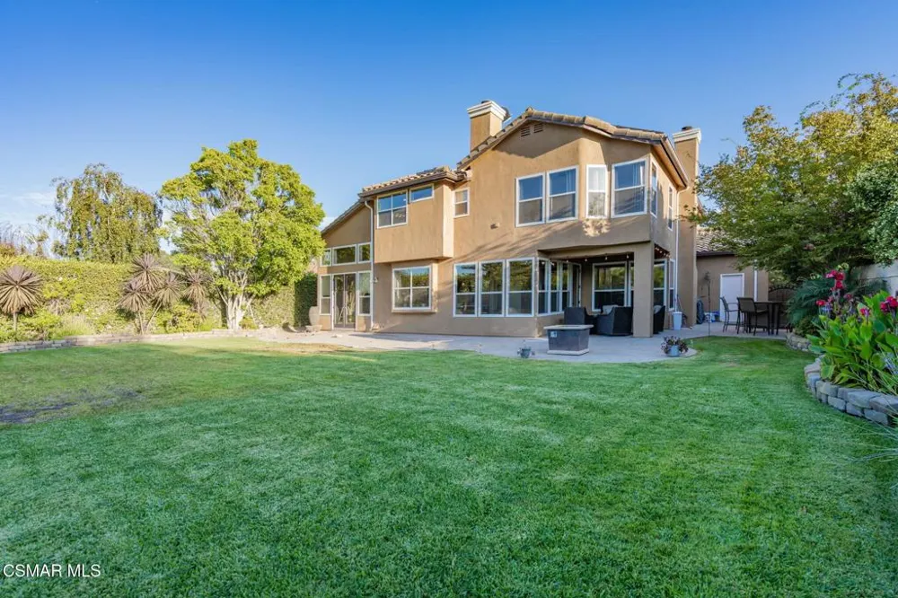 713 Twillin Court Simi Valley, CA 93065