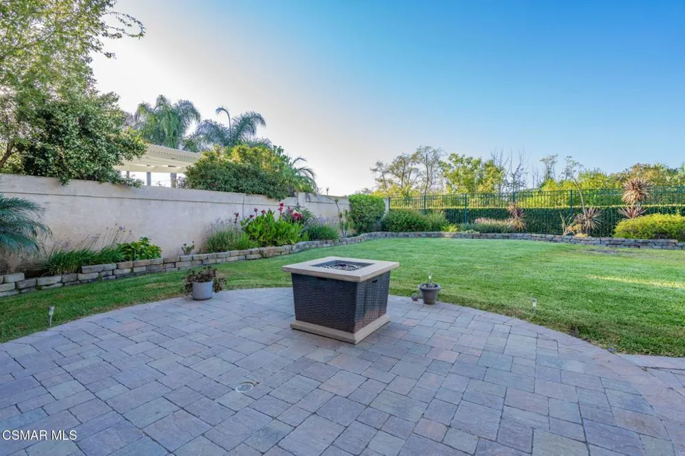 713 Twillin Court Simi Valley, CA 93065