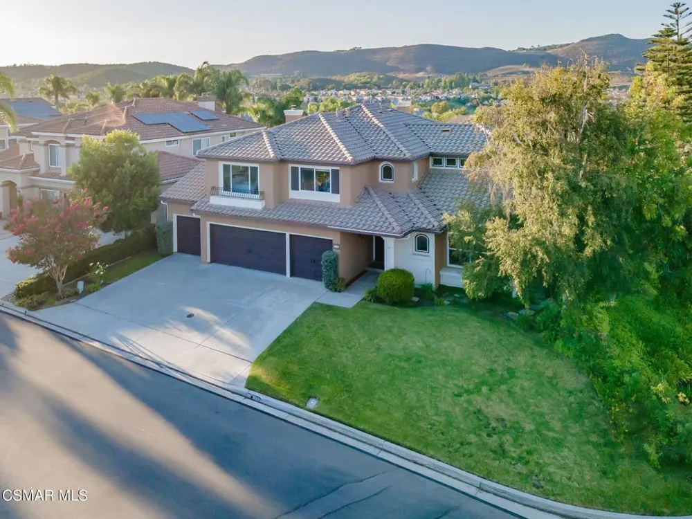 713 Twillin Court Simi Valley, CA 93065