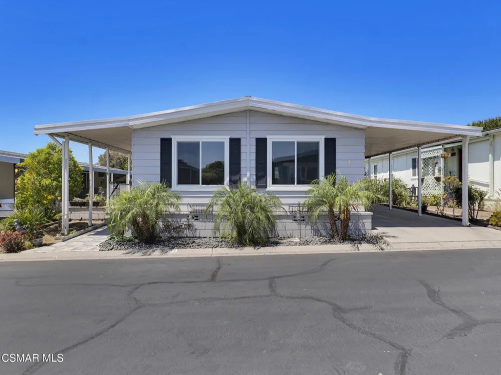 92 Poinsettia Gardens Drive Ventura, CA 93004