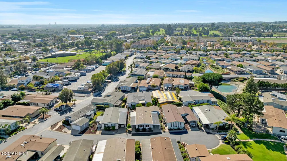 92 Poinsettia Gardens Drive Ventura, CA 93004